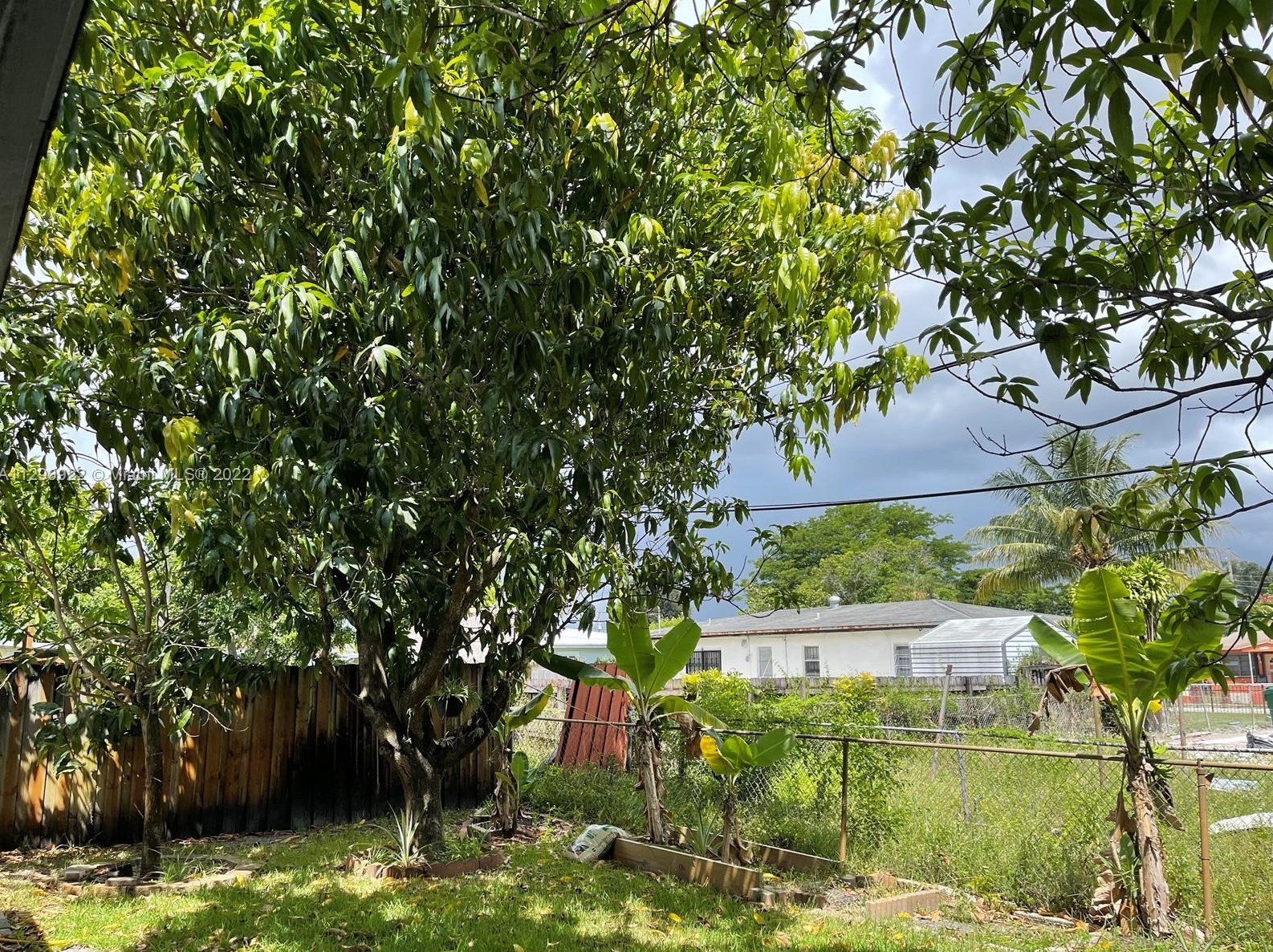 3431 172 Ter, Miami FL 33056-4166 exterior