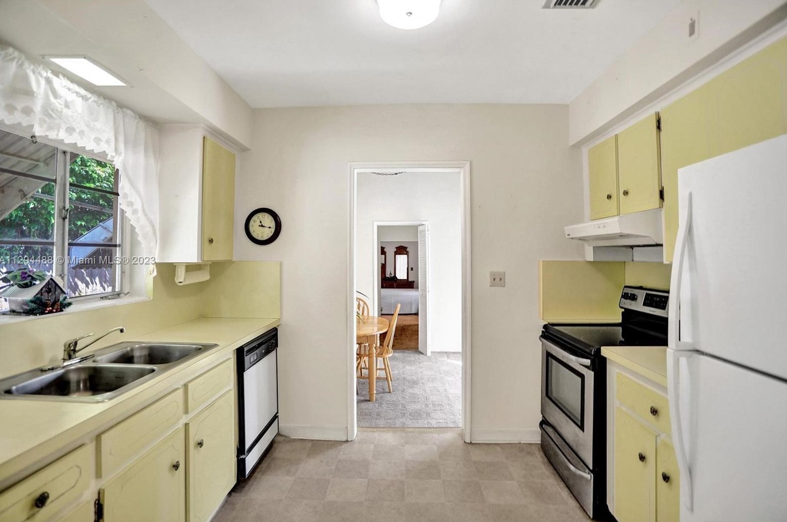 1231 Van Buren St, Hollywood FL 33020-5111 exterior