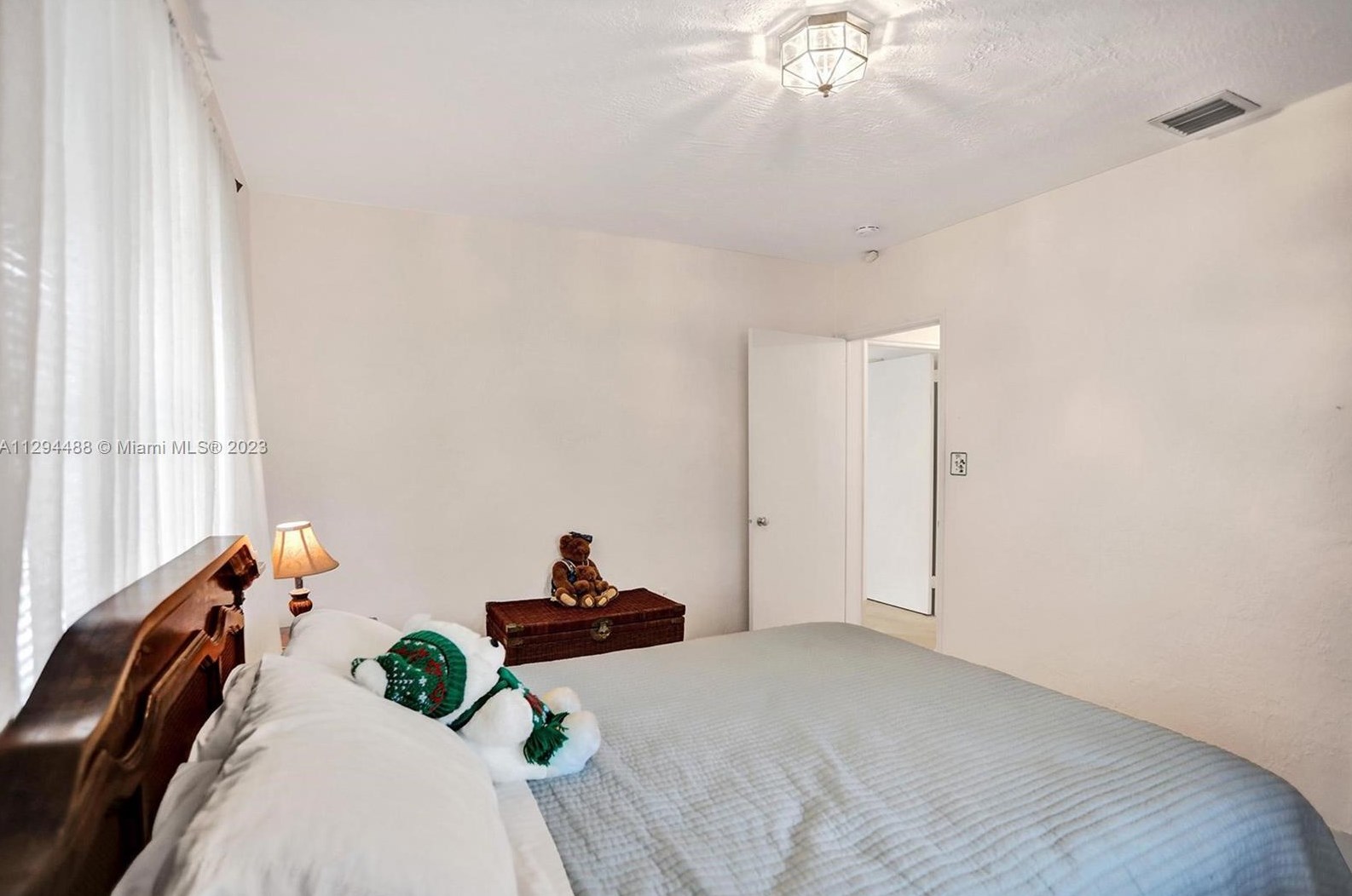 1231 Van Buren St, Hollywood FL 33020-5111 exterior