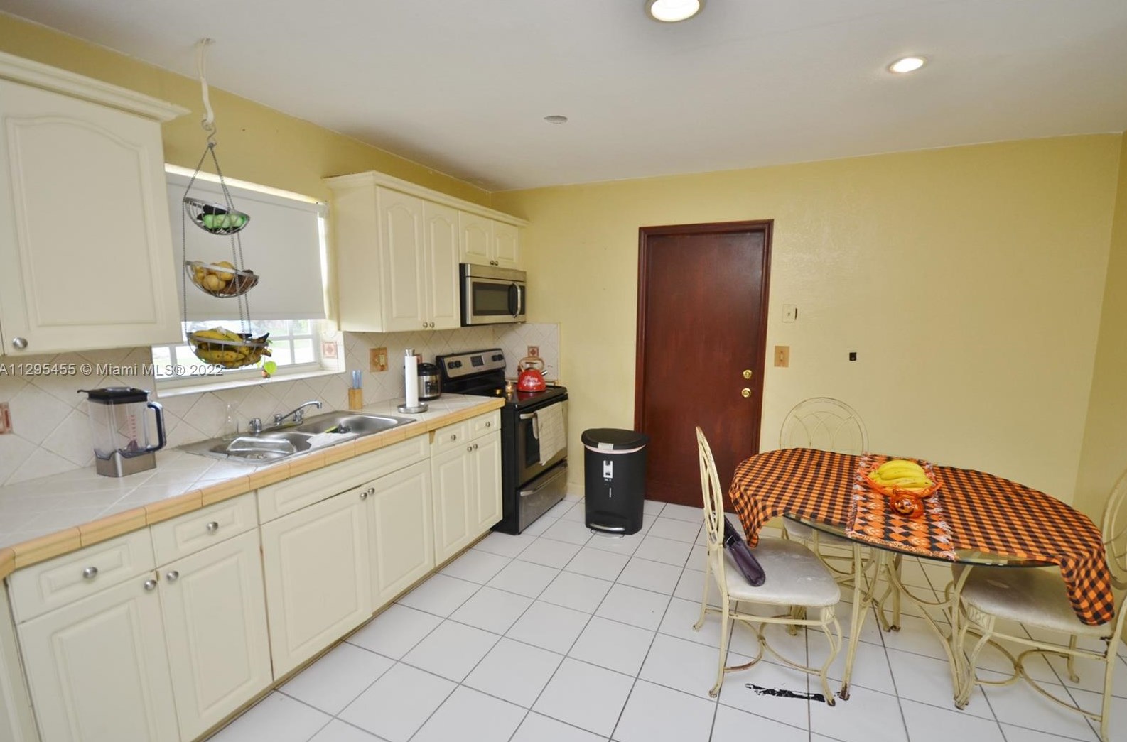 11751 170 Ter, Miami FL 33157-4661 exterior