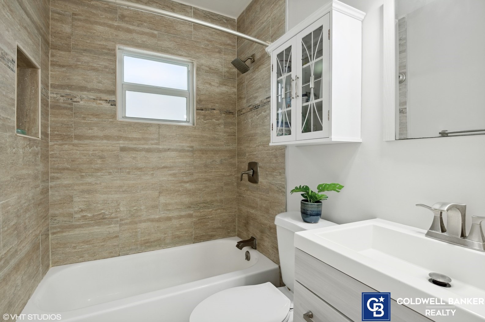 2516 Grant St, Hollywood FL  33020-3414 exterior