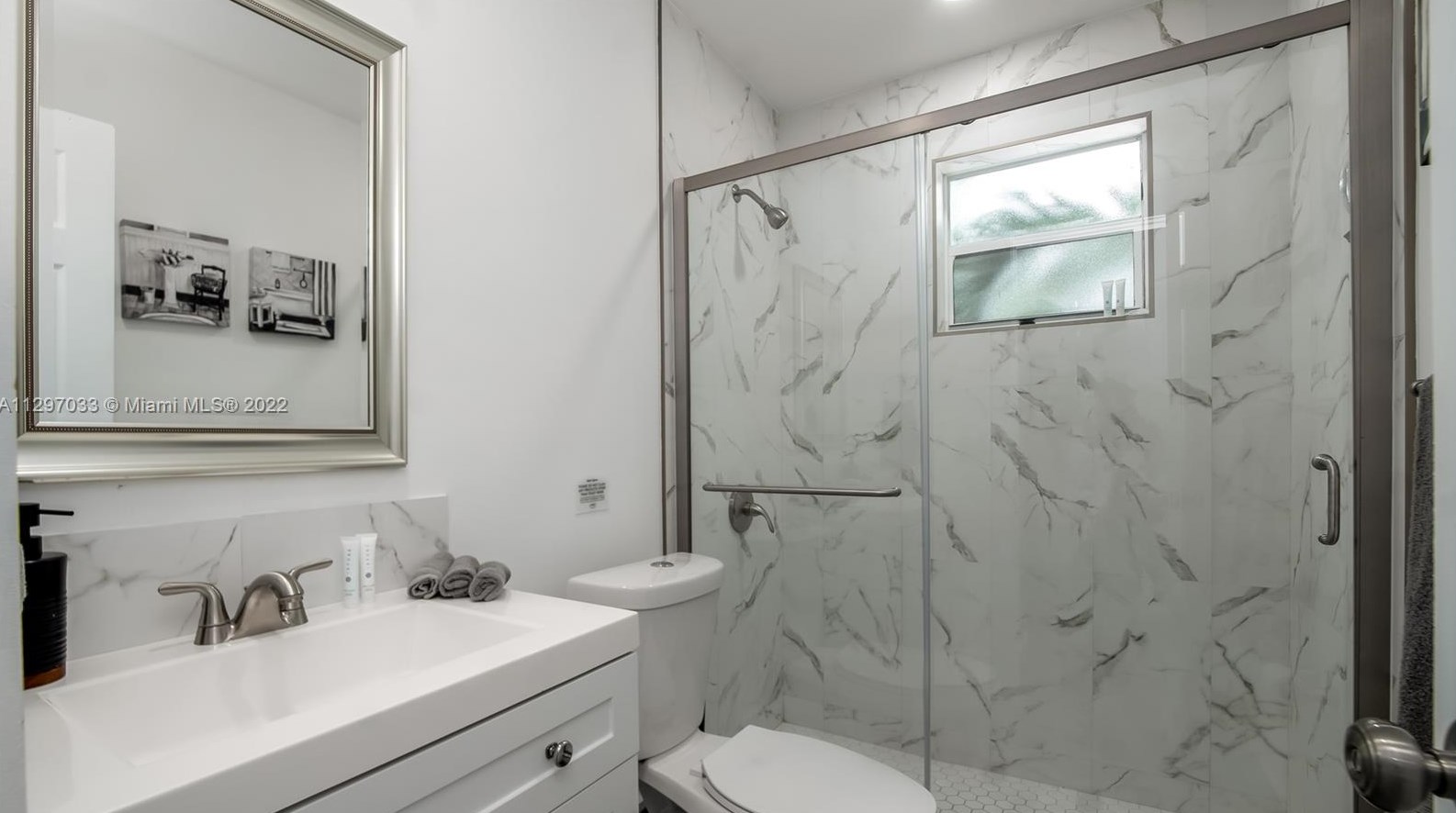 2530 175 Ter, Miami FL 33055-3632 exterior