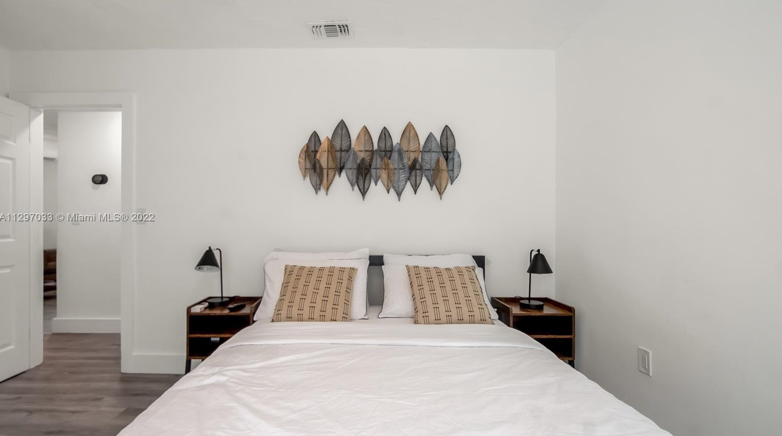 2530 175 Ter, Miami FL 33055-3632 exterior