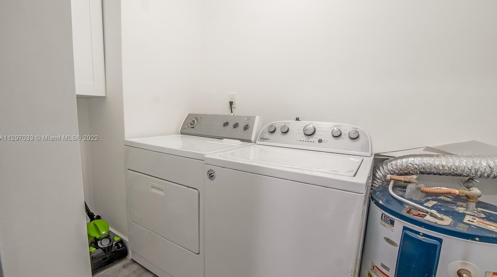 2530 175 Ter, Miami FL 33055-3632 exterior