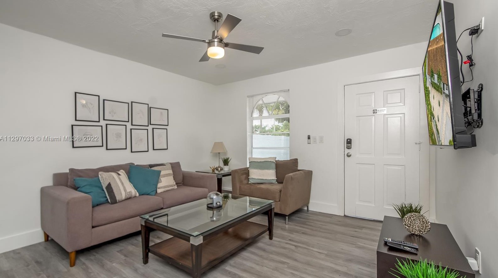 2530 175 Ter, Miami FL 33055-3632 exterior