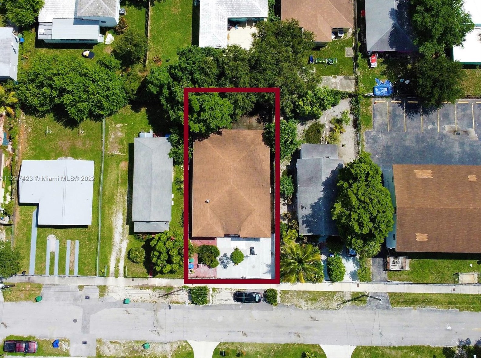 1260 69 St, Miami FL 33147-7152 exterior