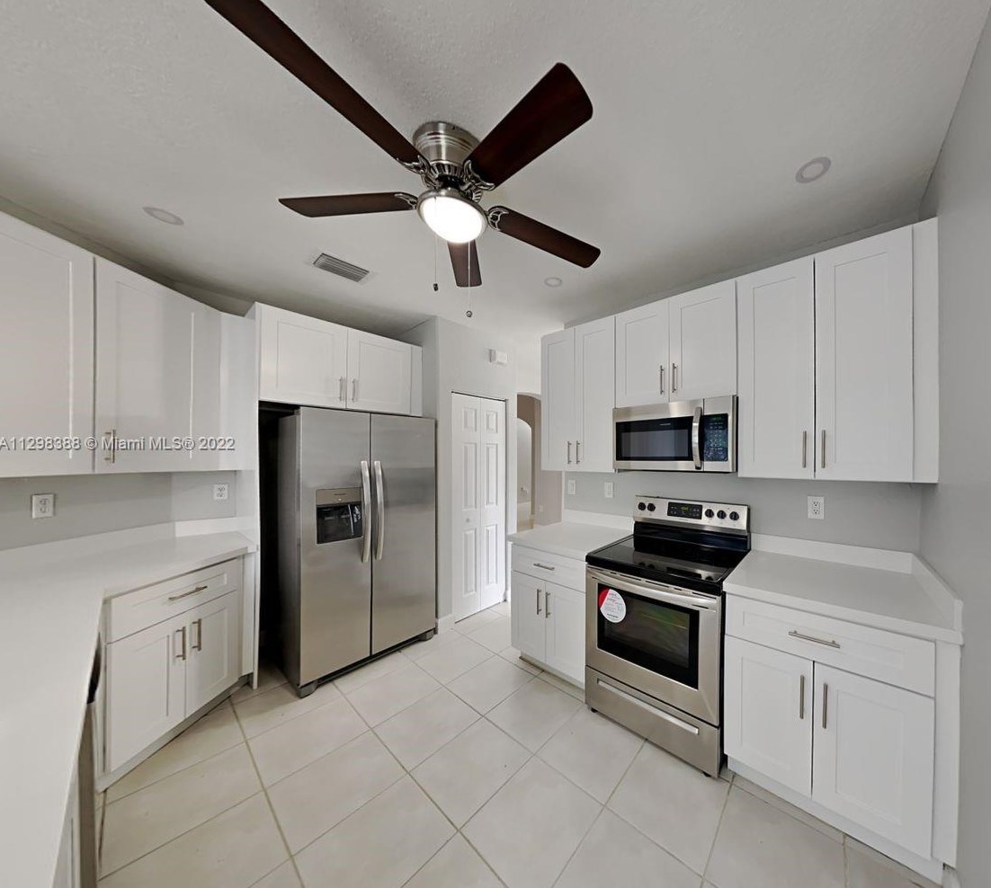 4038 156th Ct, Miami FL  33185-5421 exterior