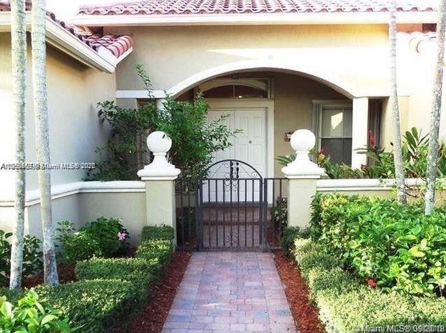18659 Sw 12th St, Hollywood, FL 33029