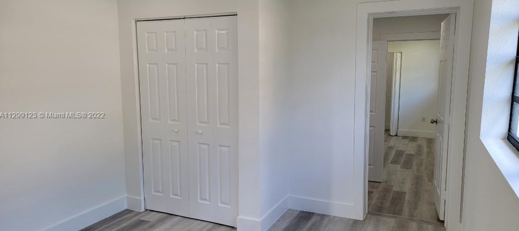 11821 177th Ter, Miami FL  33177-2352 exterior