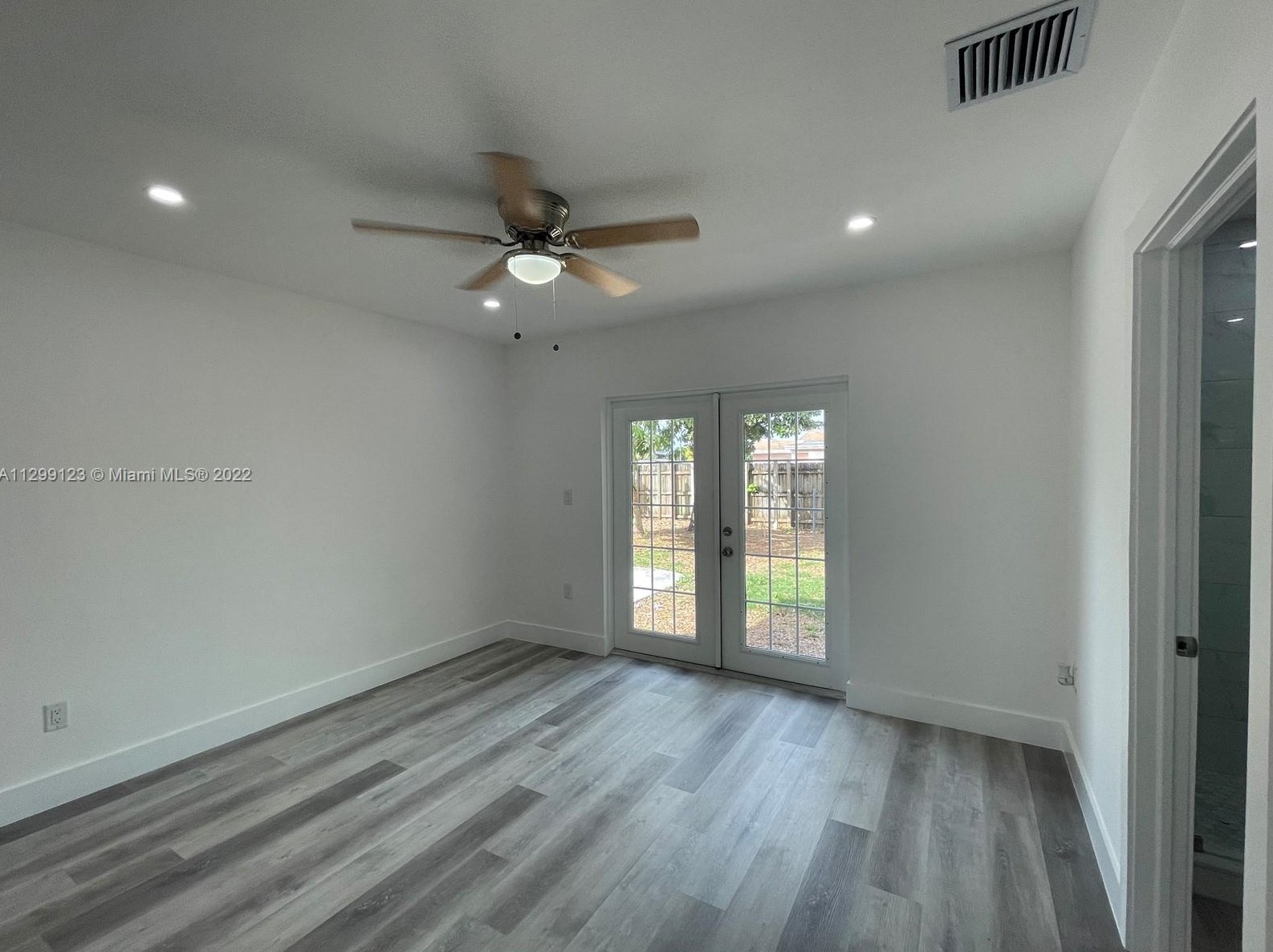 11821 177th Ter, Miami FL  33177-2352 exterior