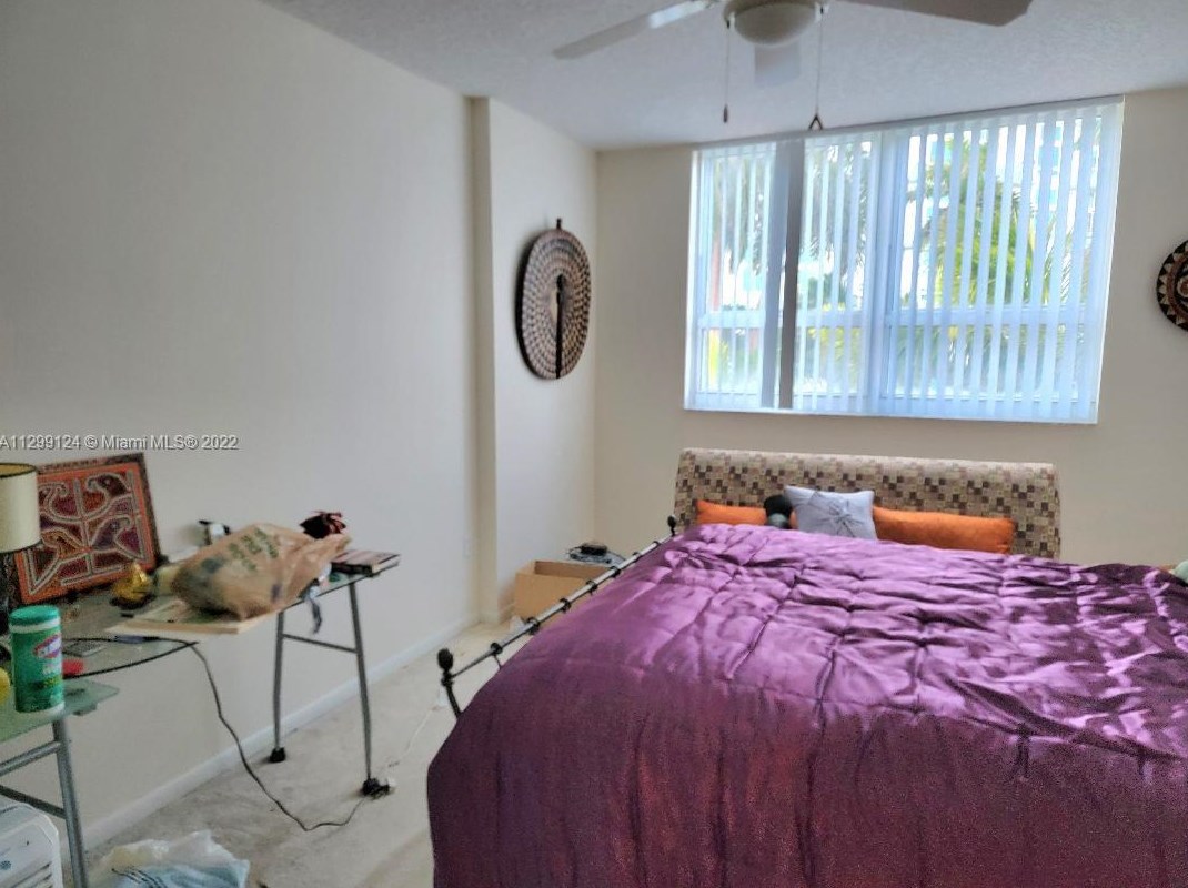 2000 Bayshore Dr, Miami FL  33133-3252 exterior