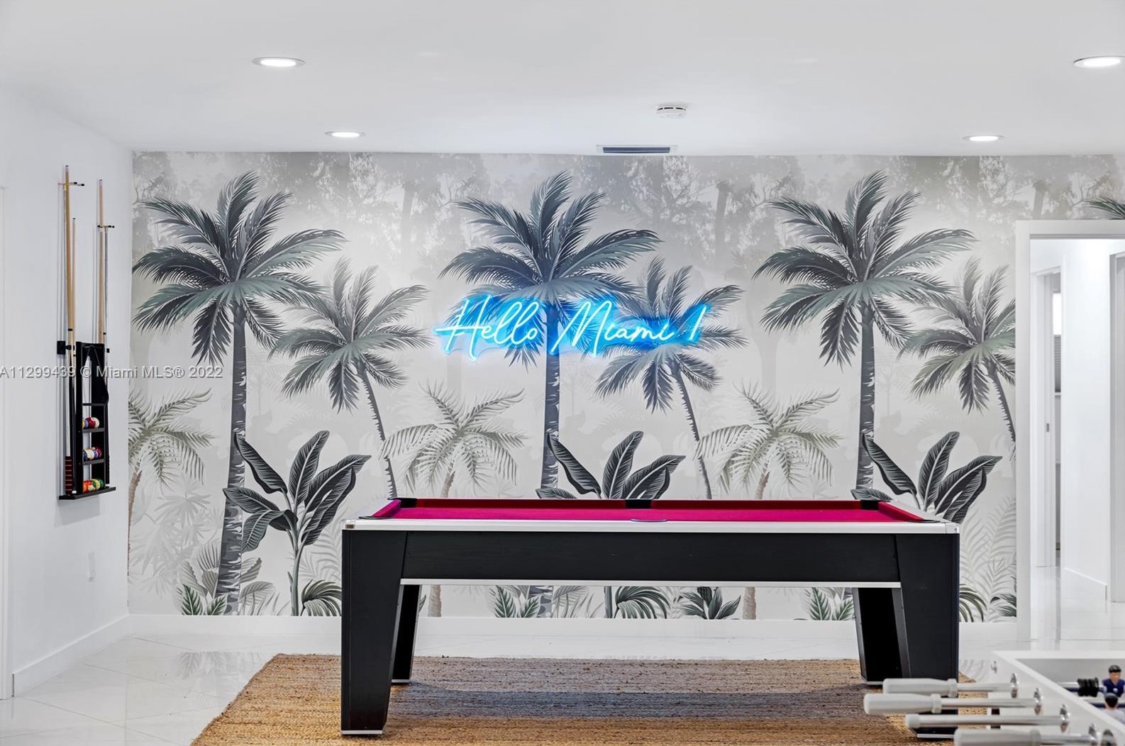 16520 35th Ave, Miami FL  33160-3817 exterior