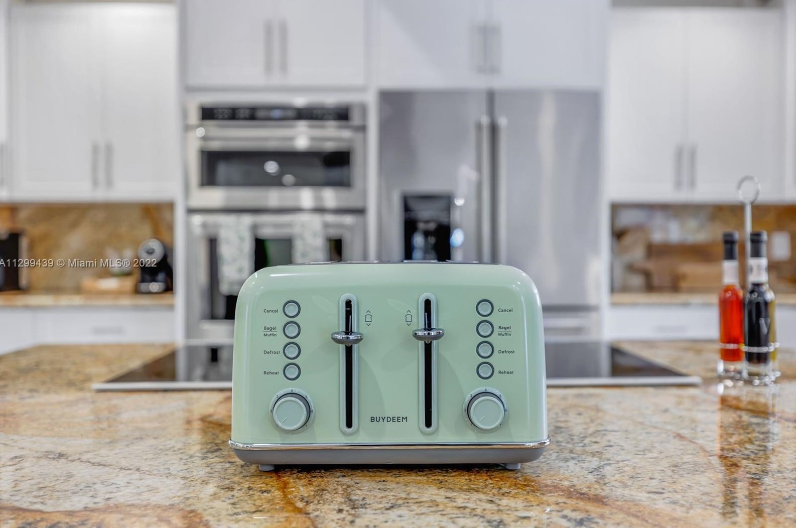 16520 35th Ave, Miami FL  33160-3817 exterior