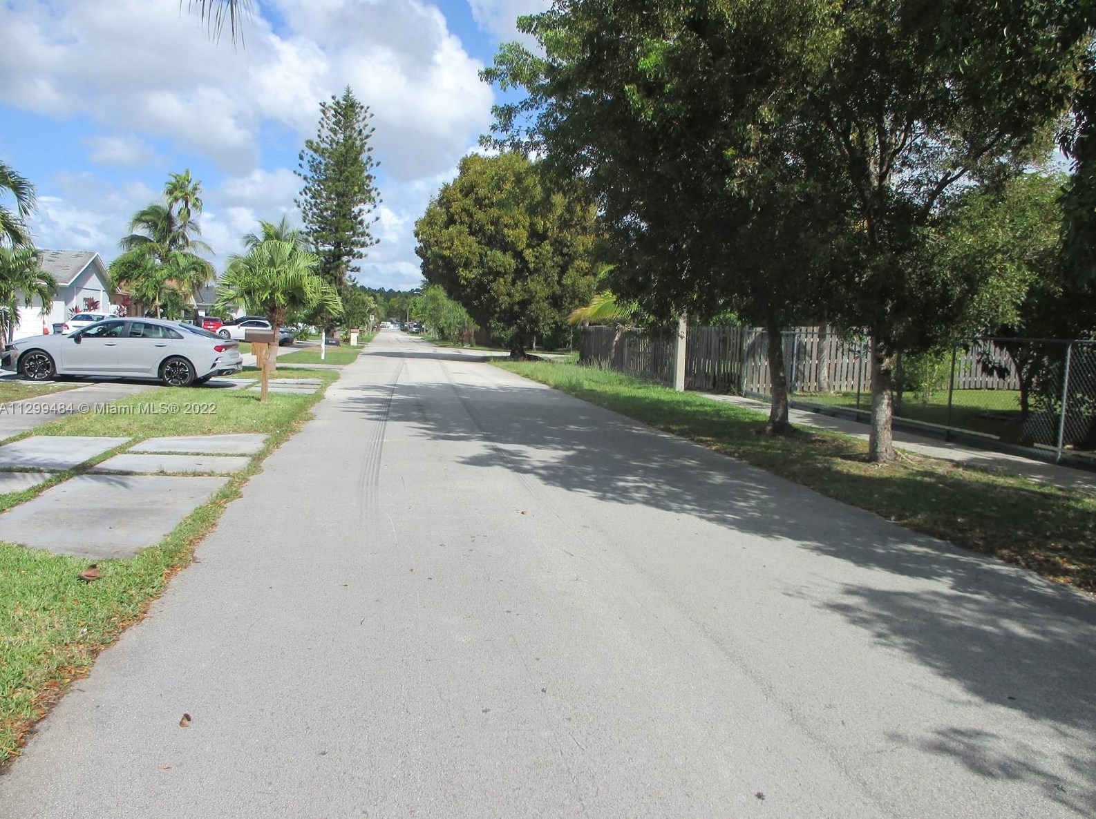16602 114th Ct, Miami FL  33157-2728 exterior