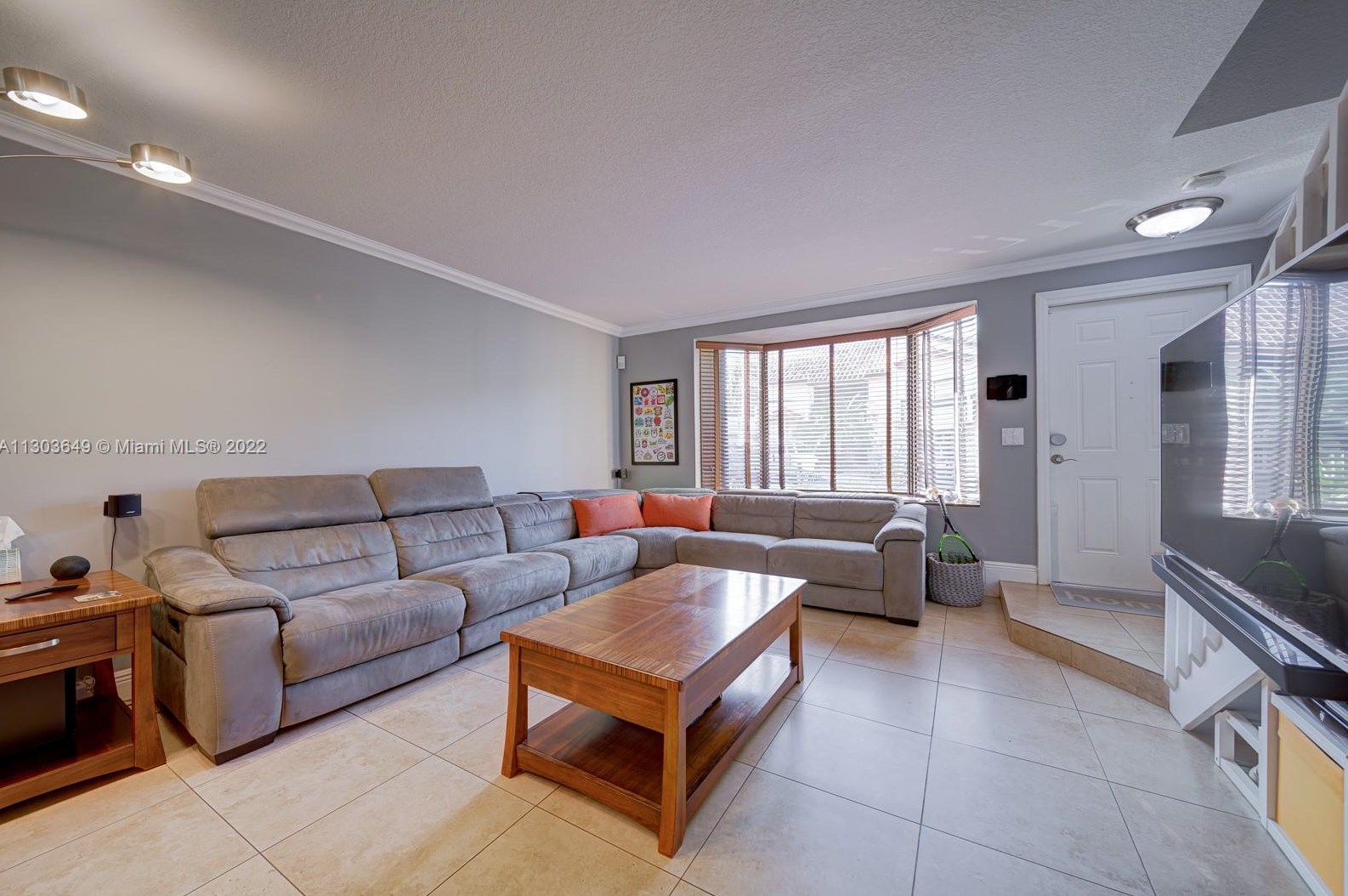 10087 77th Ct, Miami FL  33156-2679 exterior