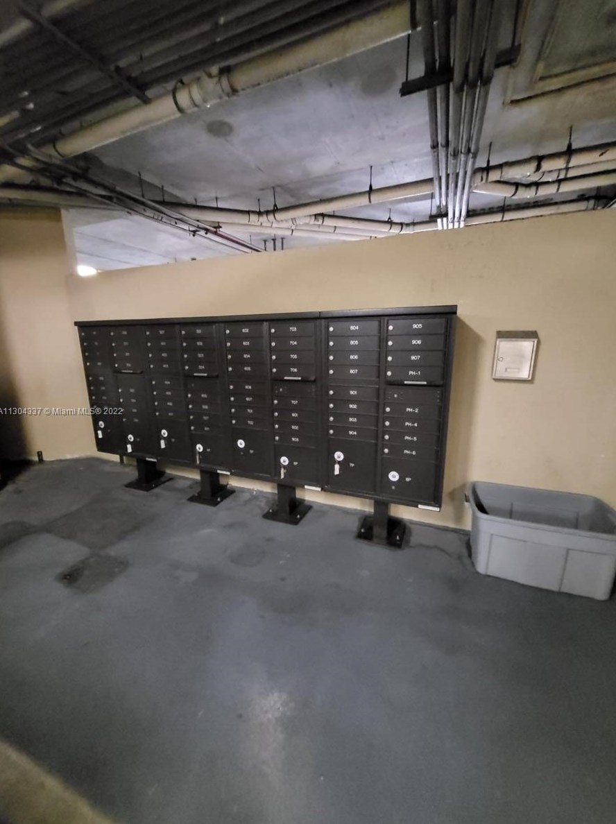 3410 Coral Way, Miami FL 33145-3079 exterior