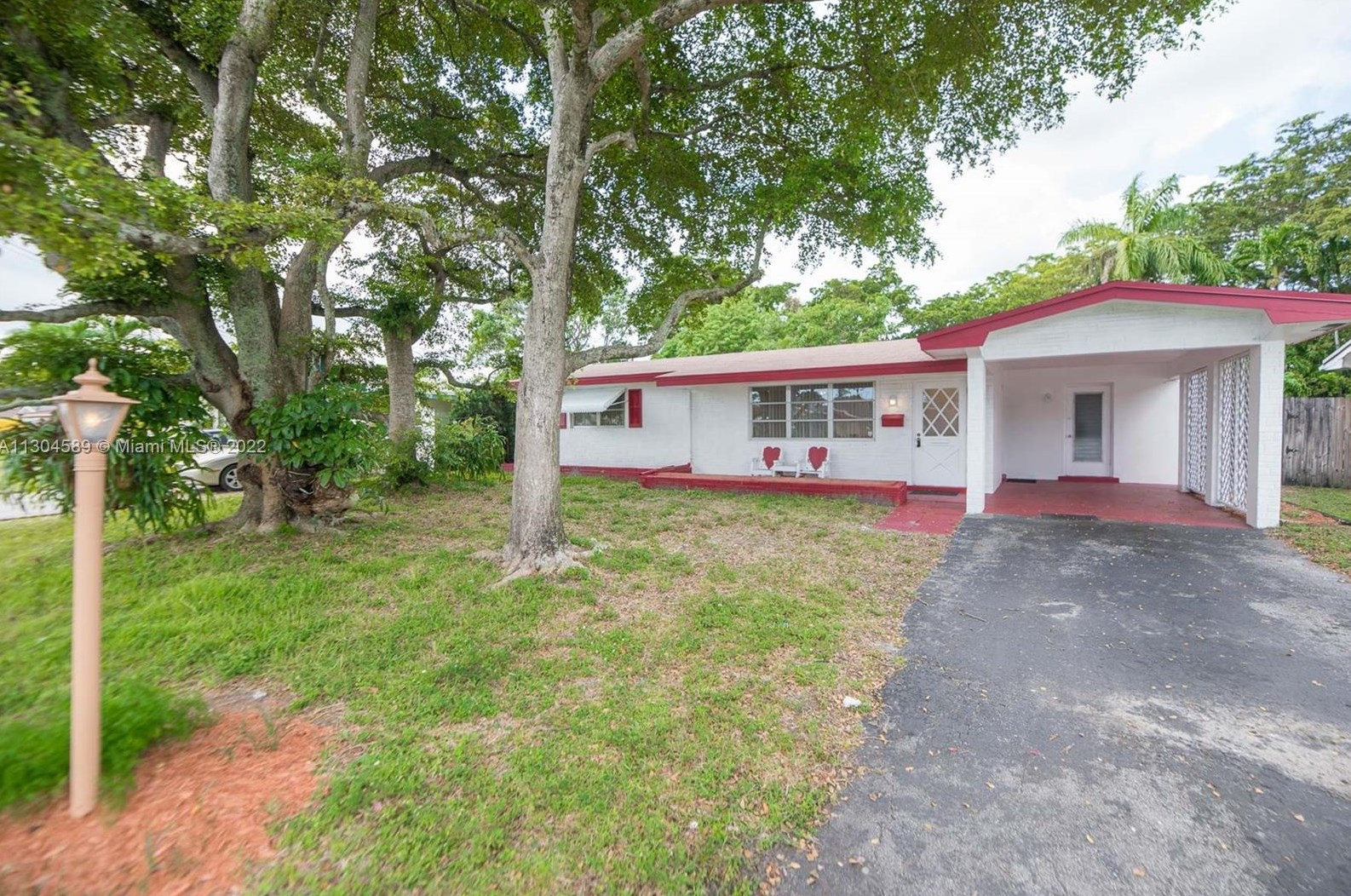 1430 79th Way, Hollywood FL  33024-5140 exterior