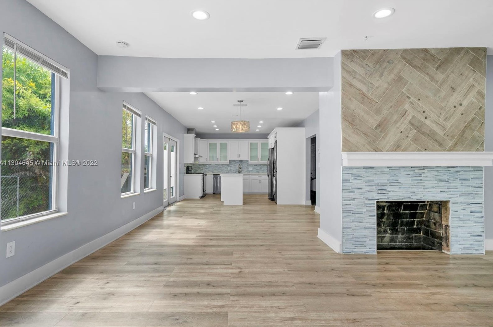 120 49 St, Miami FL 33175-5000 exterior