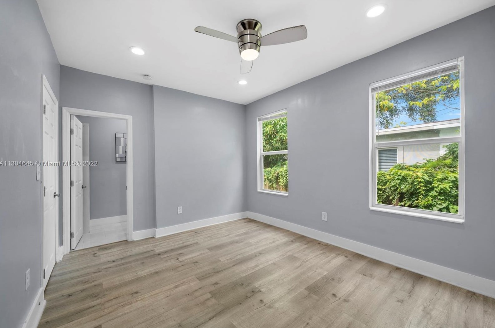 120 49 St, Miami FL 33175-5000 exterior