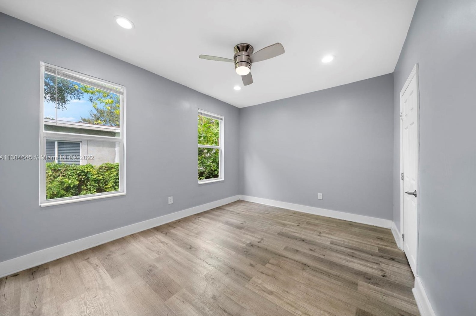 120 49 St, Miami FL 33175-5000 exterior