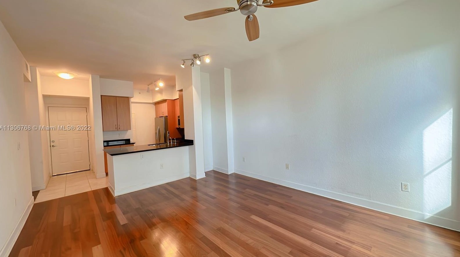 1830 Radius Dr, Hollywood FL  33020-7702 exterior