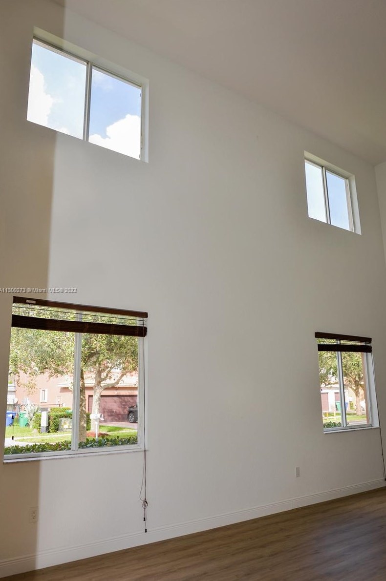 20641 10th Ave, Miami FL  33169-2368 exterior