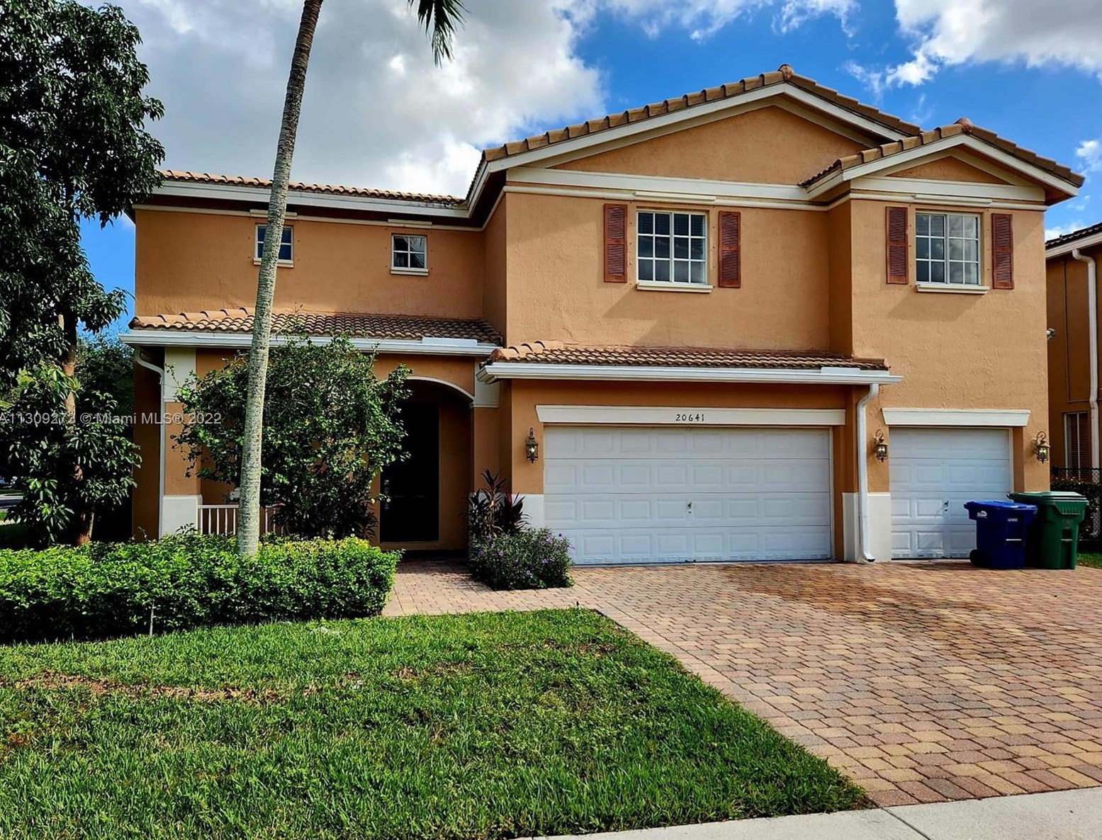 20641 10th Ave, Miami FL  33169-2368 exterior