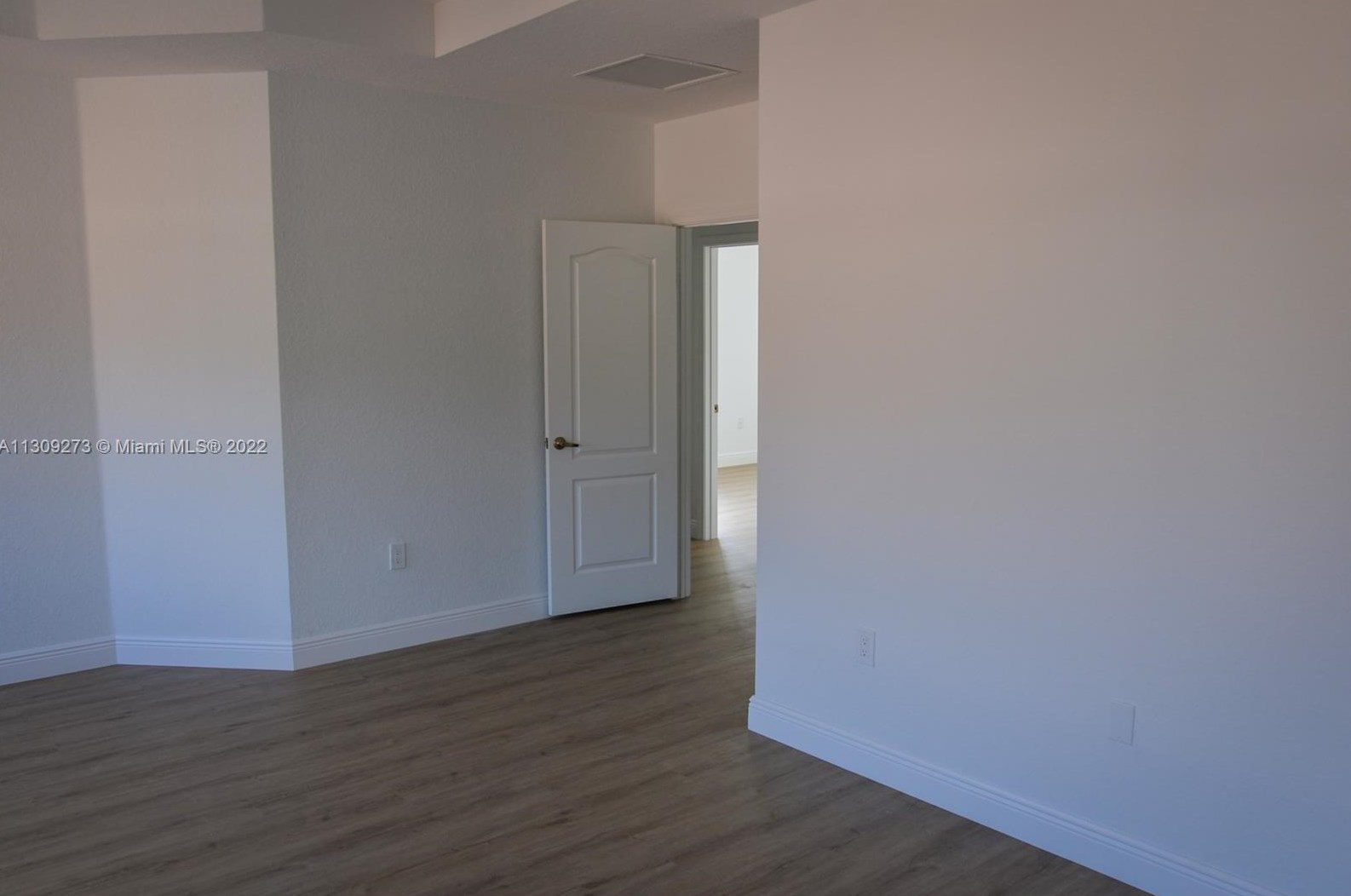20641 10th Ave, Miami FL  33169-2368 exterior
