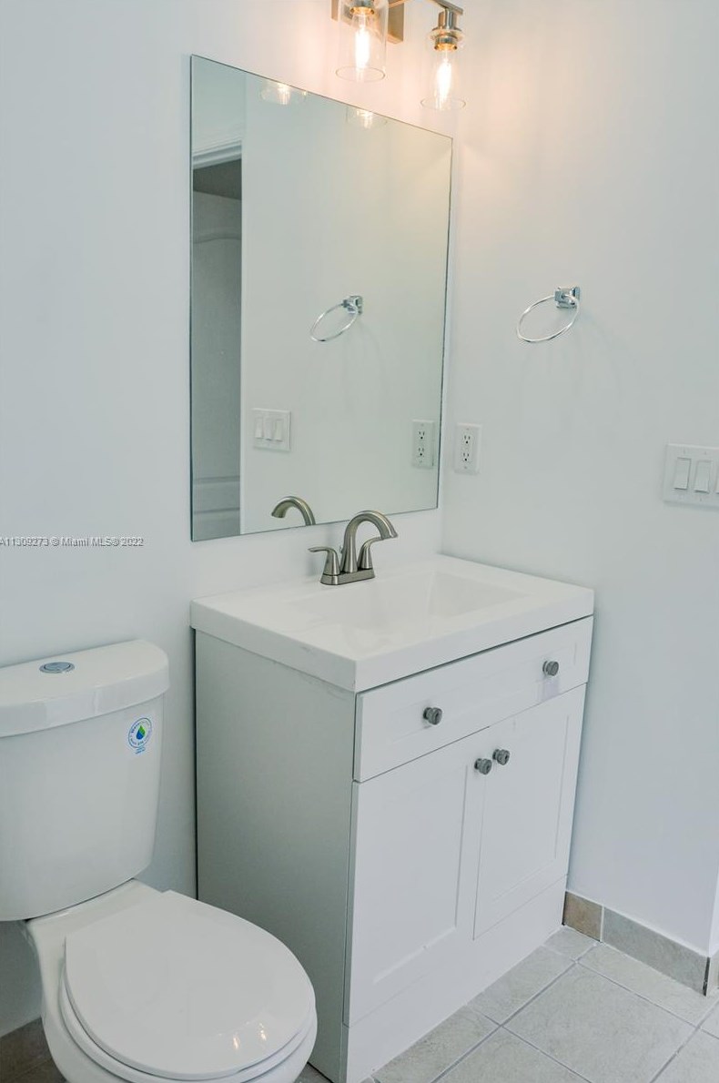 20641 10th Ave, Miami FL  33169-2368 exterior