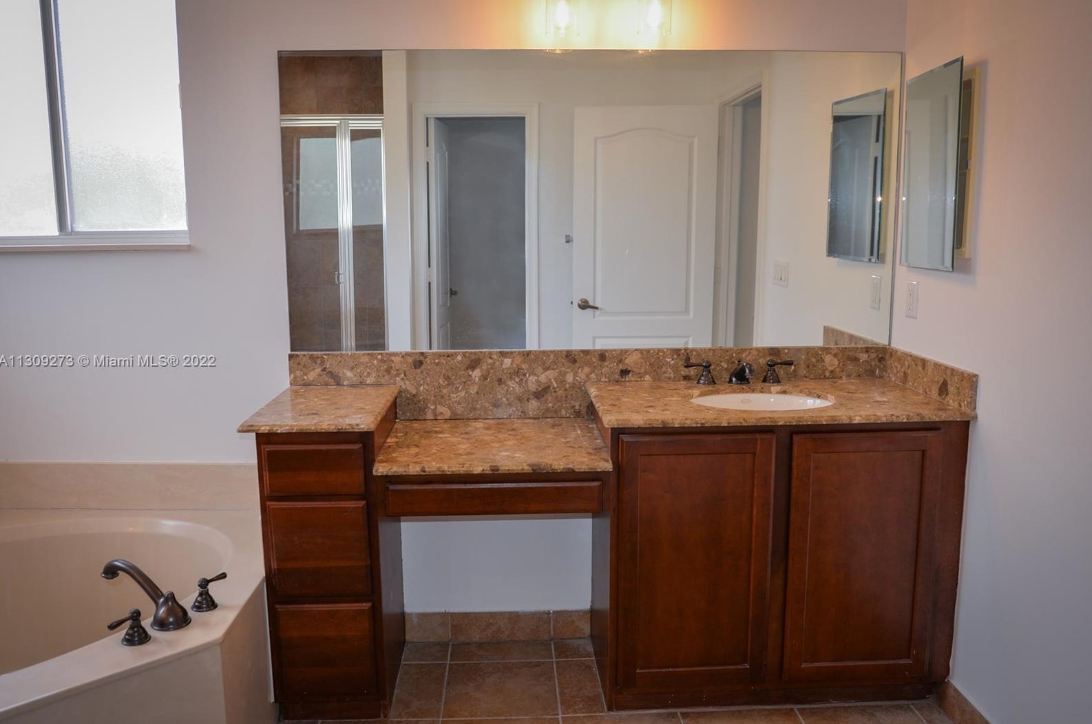 20641 10th Ave, Miami FL  33169-2368 exterior