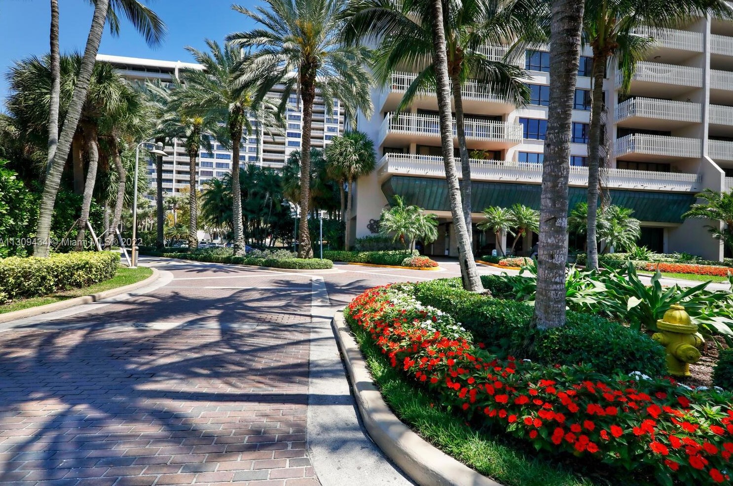 3 Grove Isle Dr, Miami FL 33133-4115 exterior