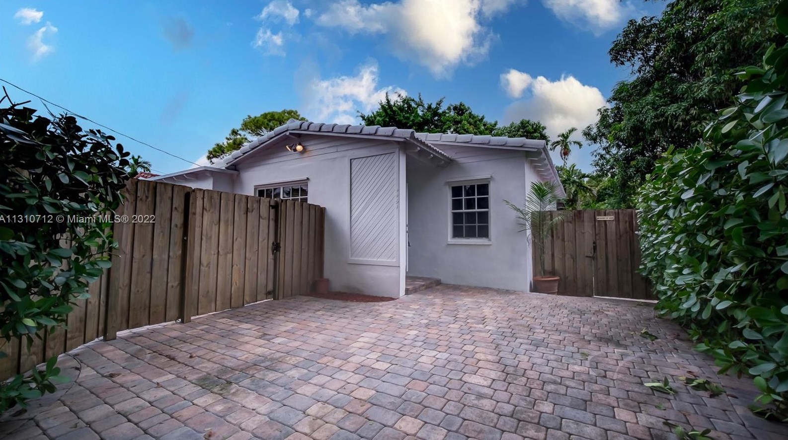 4451 10th St, Miami FL  33134-2558 exterior