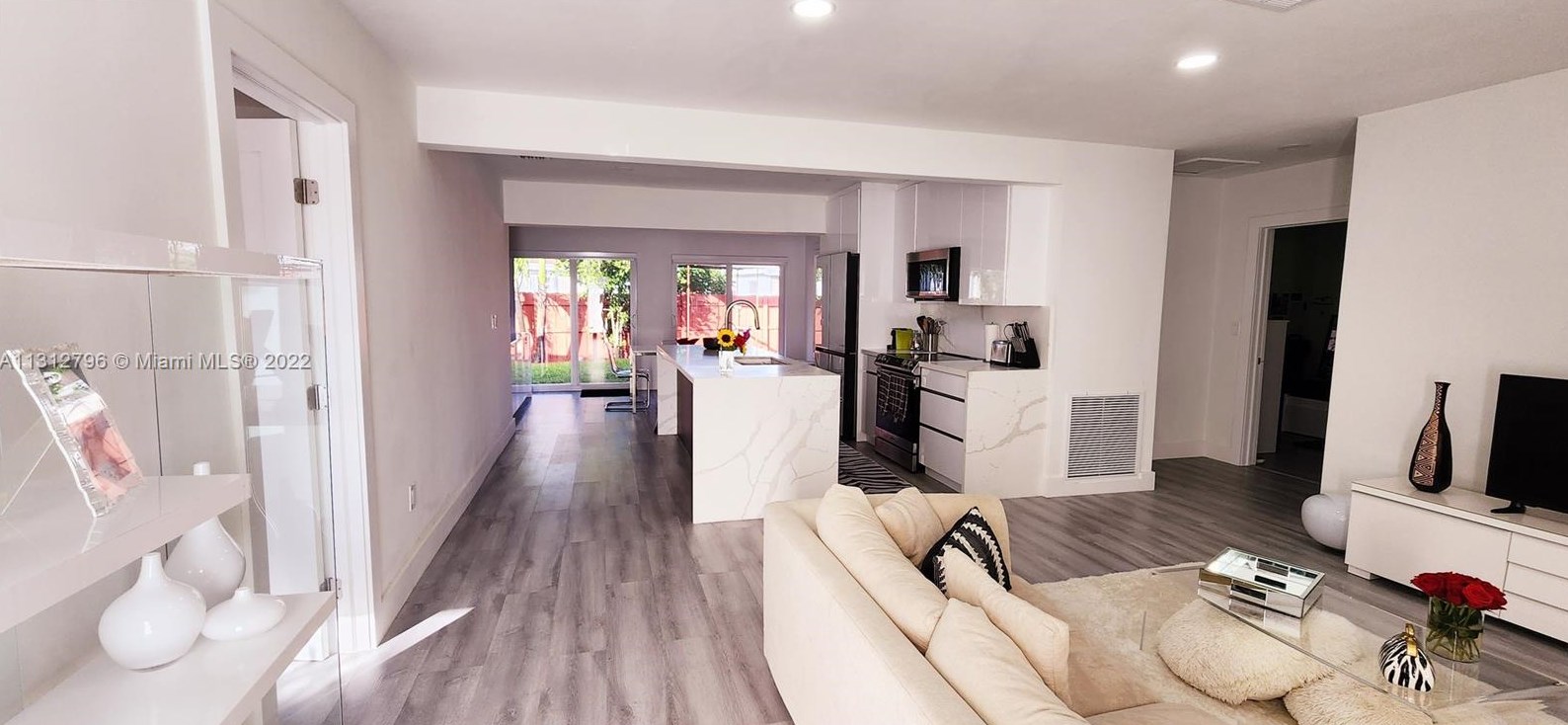 7571 Juniper St, Hollywood FL  33023-5941 exterior