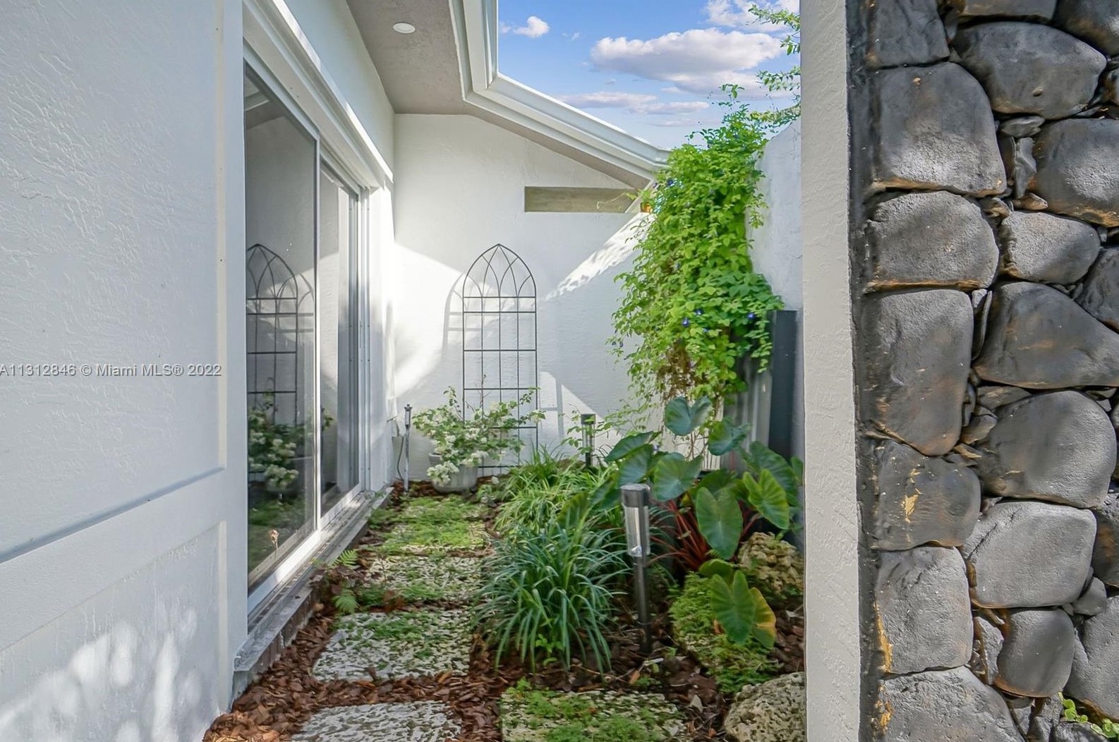 8201 162nd St, Miami FL  33157-3628 exterior