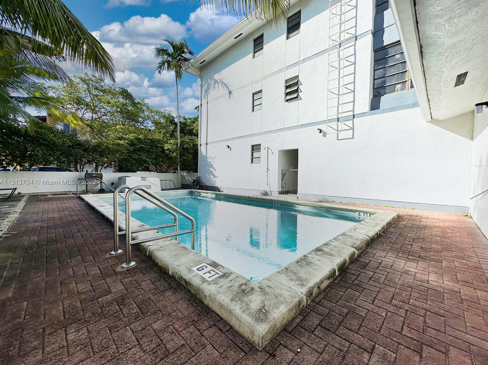 235 Antilla Ave, Miami FL 33134-3286 exterior