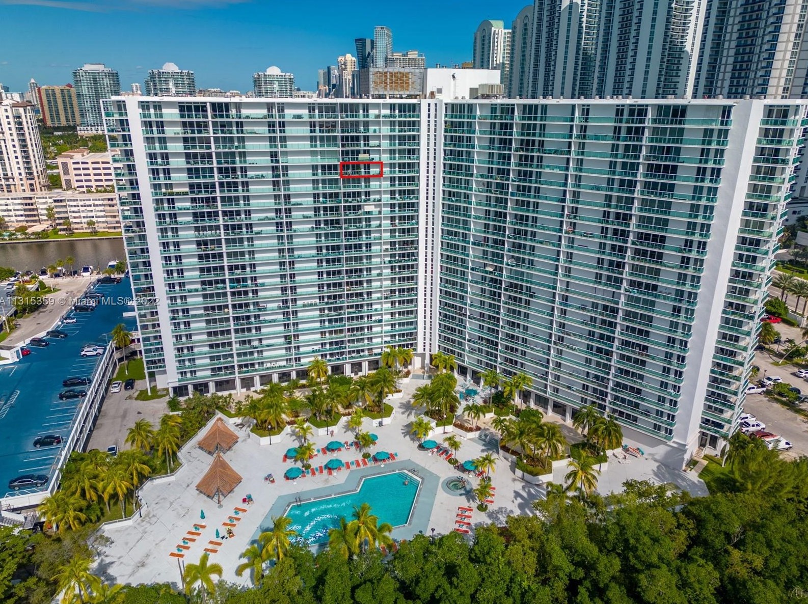 100 Bayview Dr, Miami FL 33160-4772 exterior