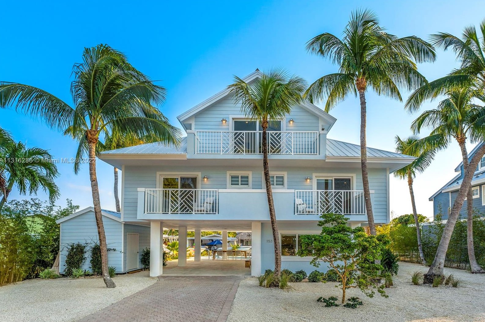 153 Valencia Dr, Plantation Key FL  33036-3315 exterior
