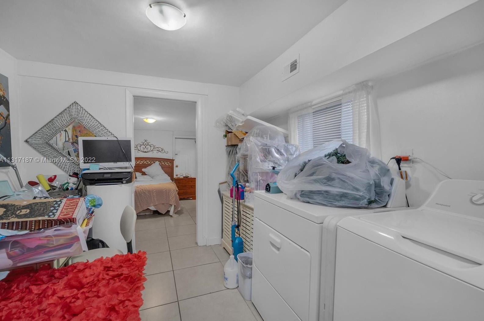 621 Glenn Pkwy, Hollywood FL 33021-5624 exterior