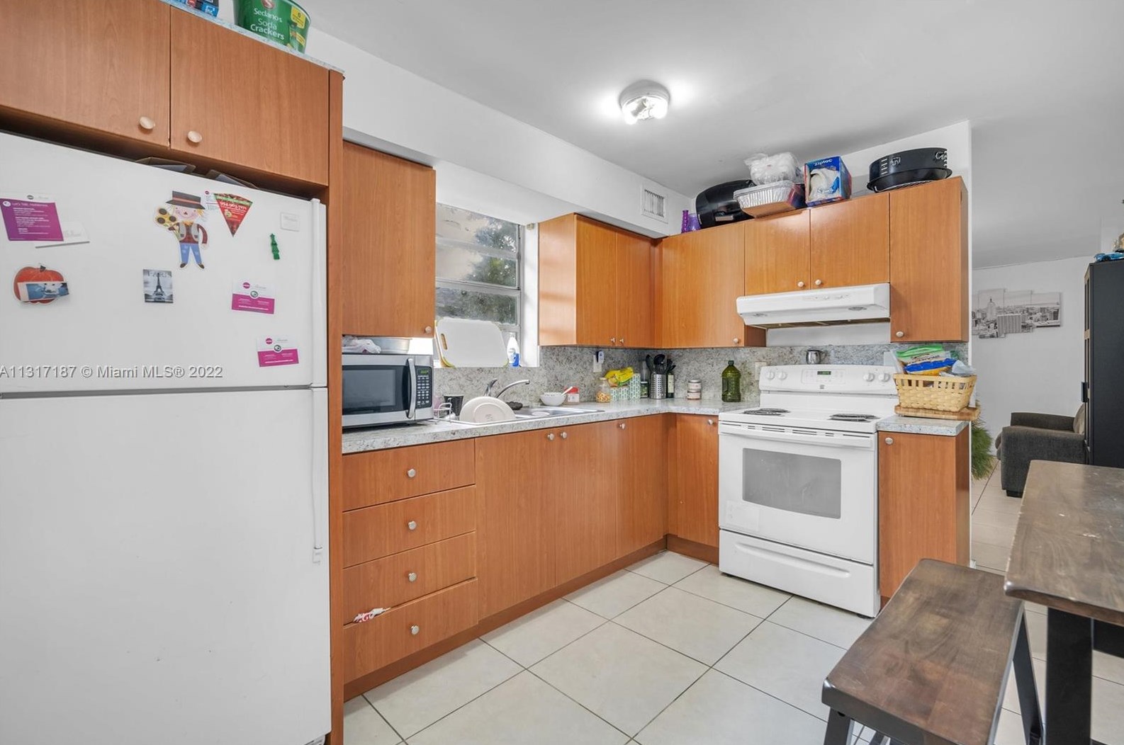 621 Glenn Pkwy, Hollywood FL 33021-5624 exterior