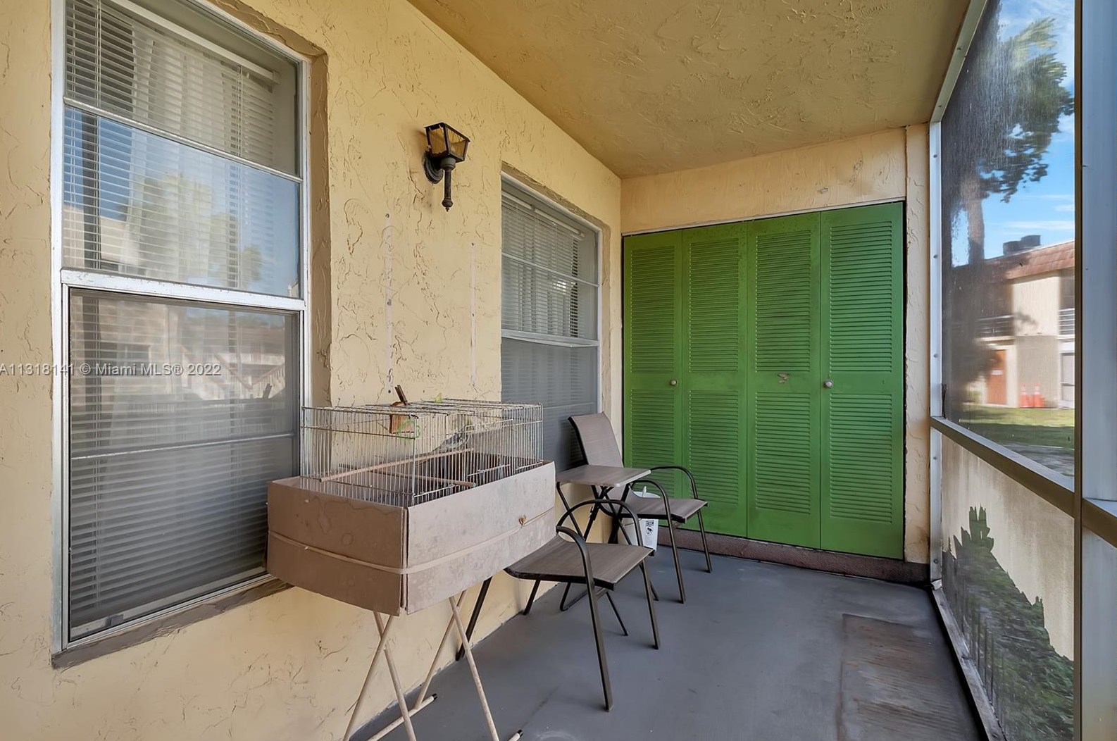 3777 78th Ave, Hollywood FL 33024-8317 exterior