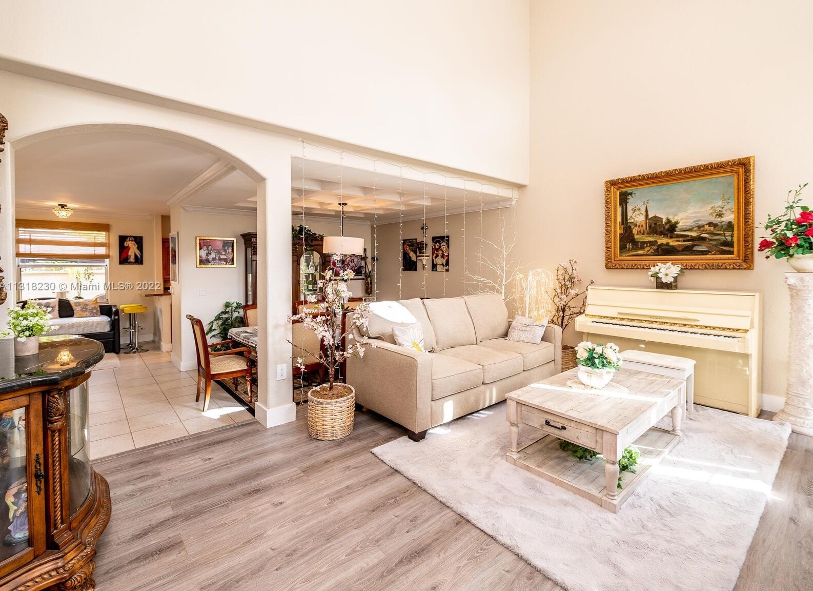 10813 51 Ln, Miami FL 33178-3562 exterior