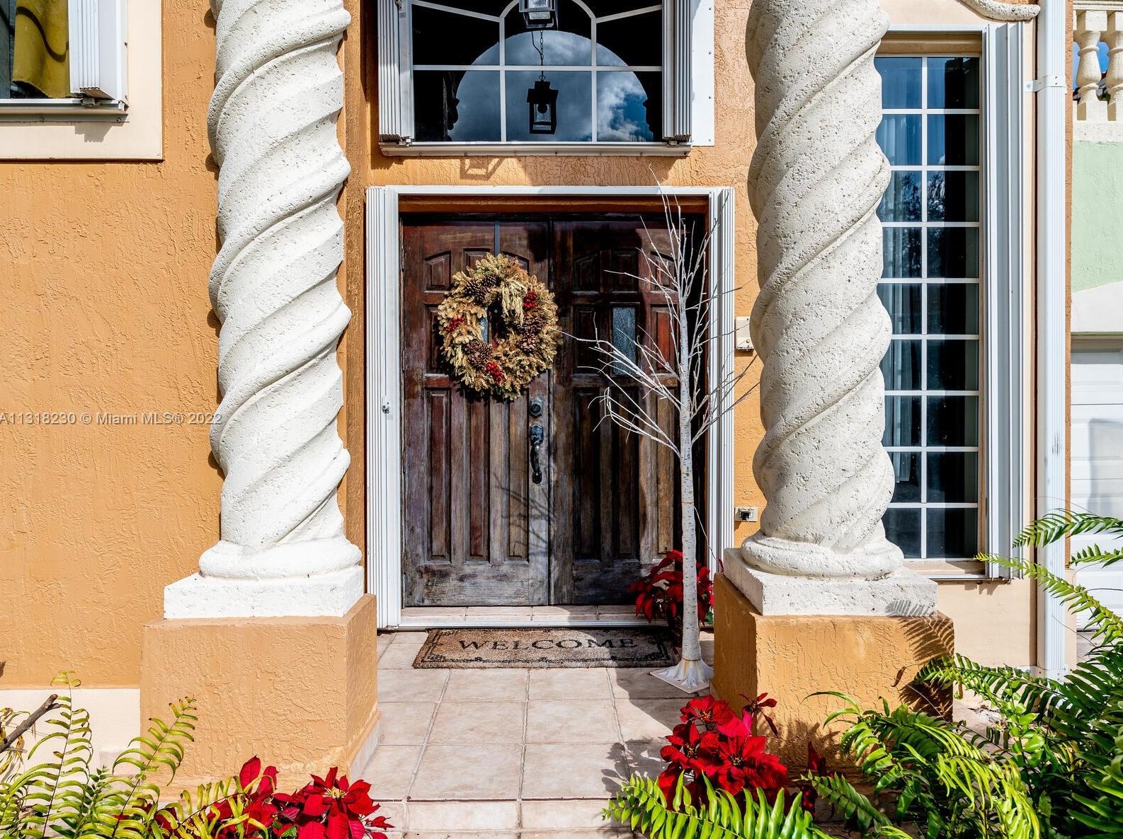 10813 51 Ln, Miami FL 33178-3562 exterior