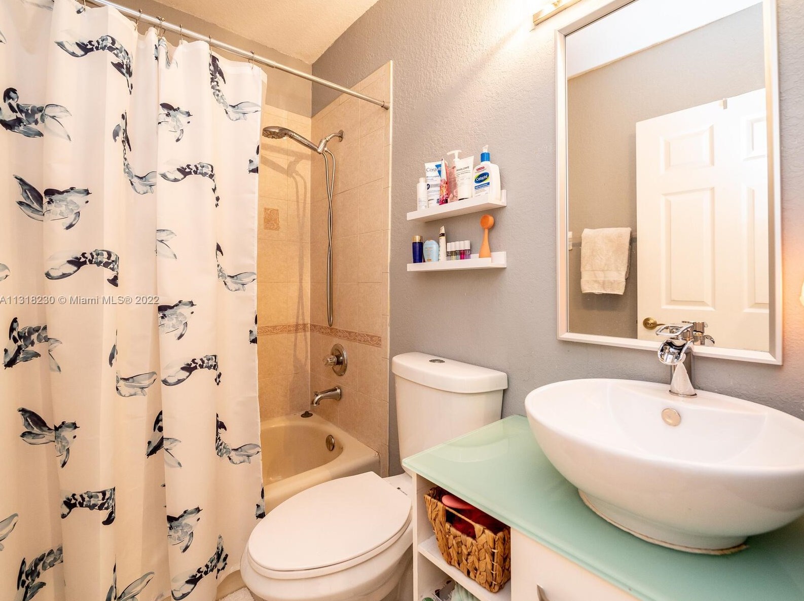 10813 51 Ln, Miami FL 33178-3562 exterior