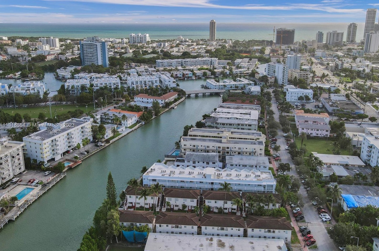 1185 Marseille Dr, Miami FL 33141-2813 exterior