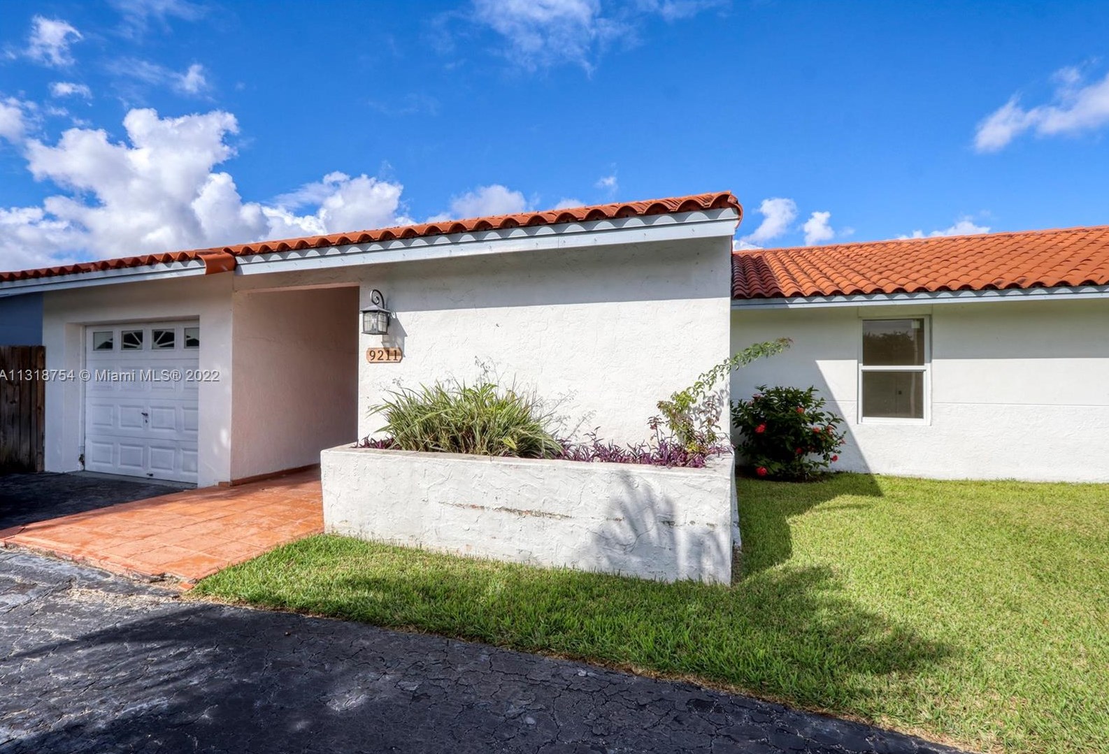 9211 12th St, Miami FL  33174-3107 exterior