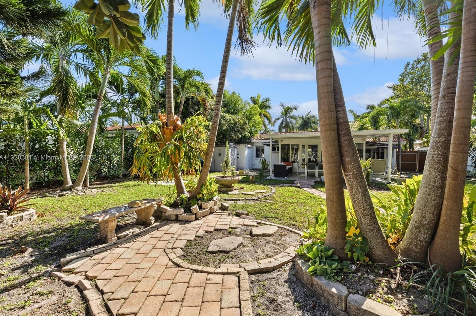 1601 110th St, Miami FL  33161-7414 exterior