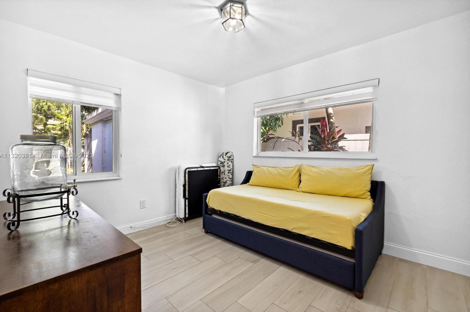 1601 110th St, Miami FL  33161-7414 exterior