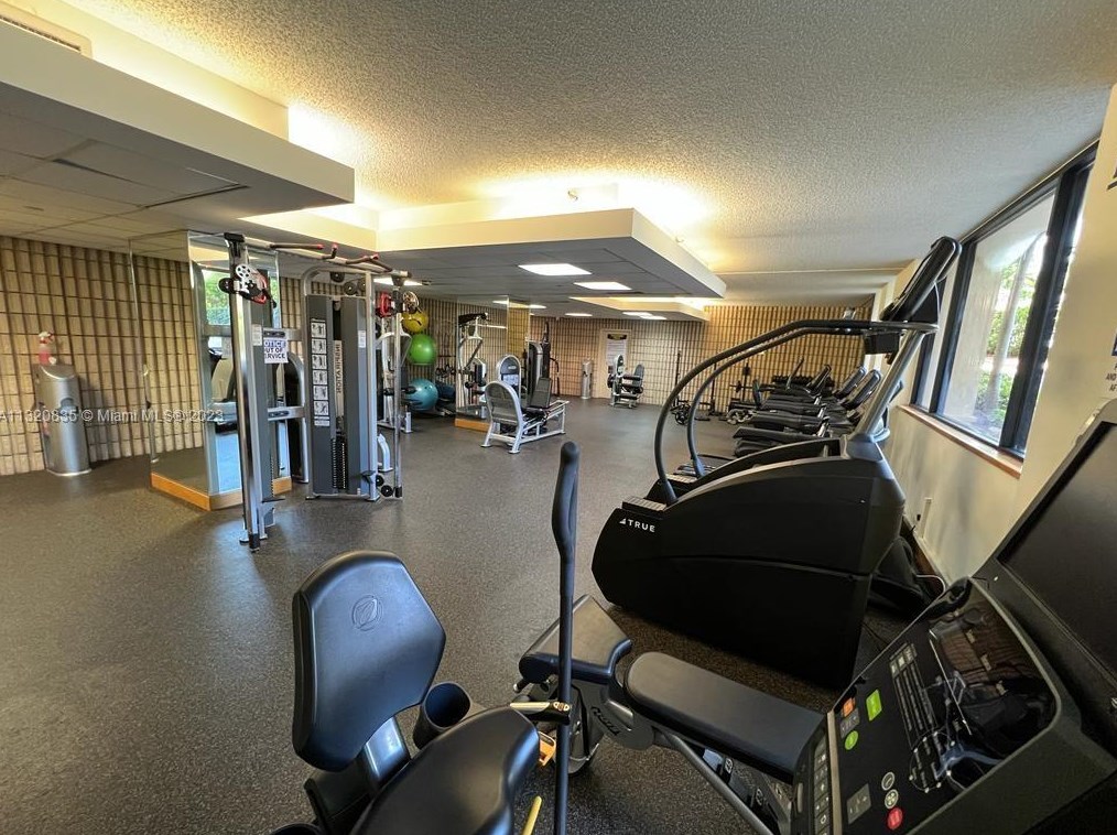 19355 Turnberry Way, Miami FL  33180-2531 exterior