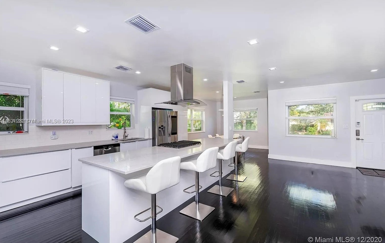 1644 Washington St, Hollywood FL  33020-6121 exterior