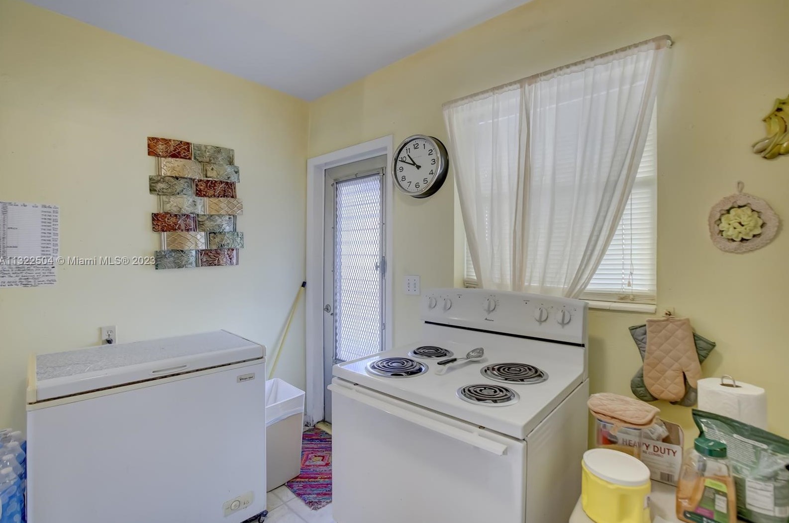 6405 Grant St, Hollywood FL  33024-5837 exterior